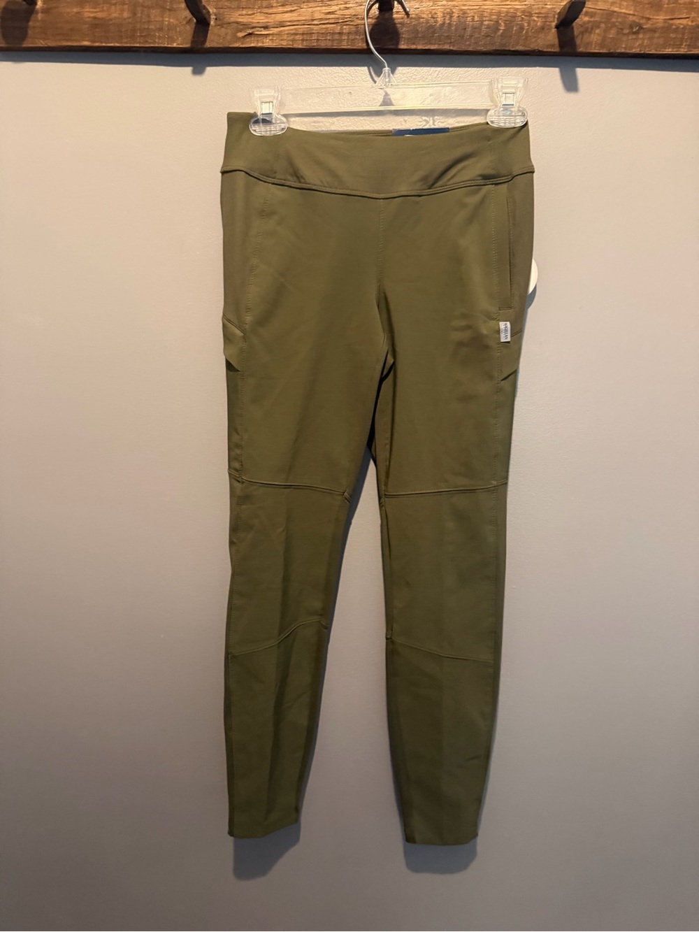 Magellan Outdoors Olive Utility Leggings